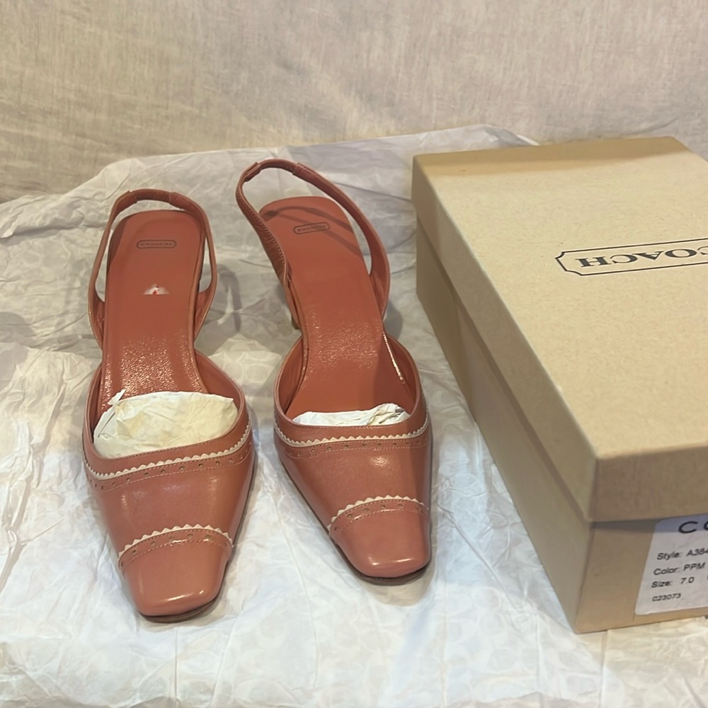 NWT coach pink Cathy 2” heels size 7B